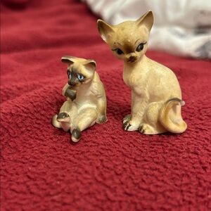 Vintage Siamese Cat Figurines